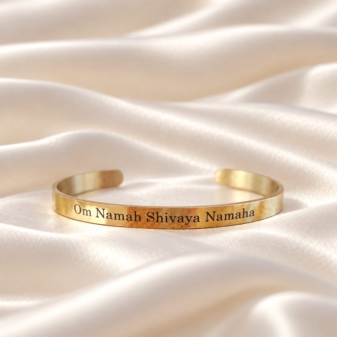 Lord Shiva Bracelet (Radiant Golden finish)
