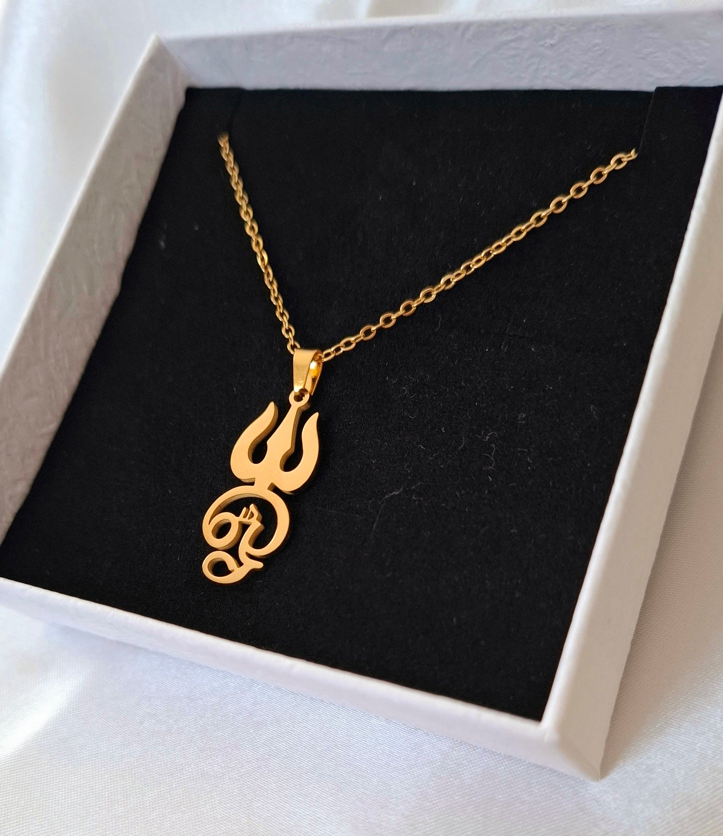Tamil Om Trishul Pendant Necklace (Gold Plated)